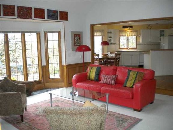 4th image of 26811 Dogwood Ln