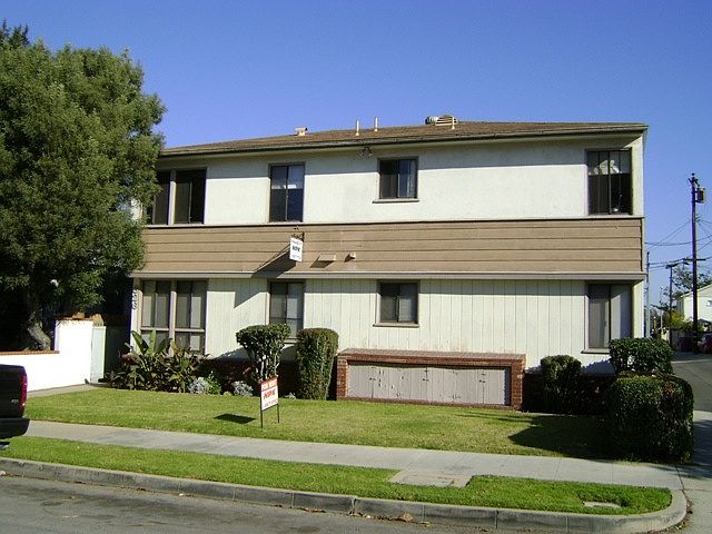 1st image of 826 Euclid Ave