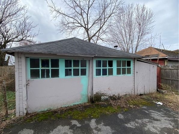 61 Sirret St, Buffalo, NY 14220