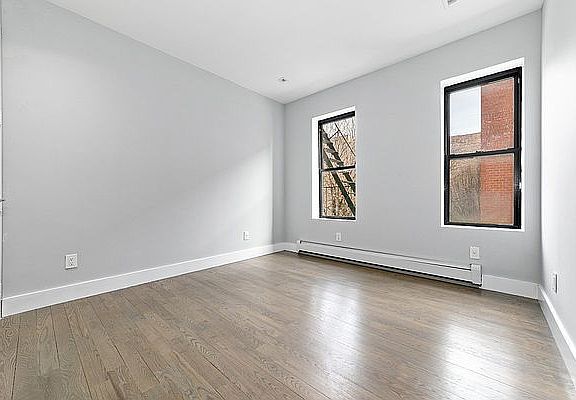 5th image of 215 E 117th St APT 2