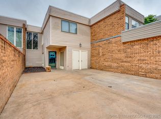 813 Maple St, Ada, OK 74820