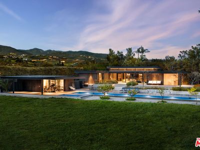 6709 Zumirez Dr, Malibu, CA, 90265
