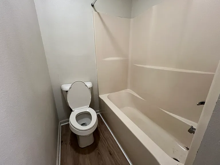 813 Ellis St #B — Photo 9
