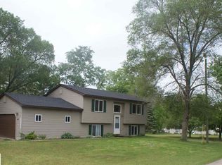 3810 E Duck Lake Rd, Grawn, MI 49637
