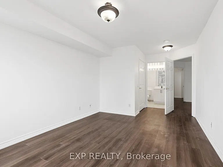 25 Kingsbridge Garden Cir #2120 — Photo 25