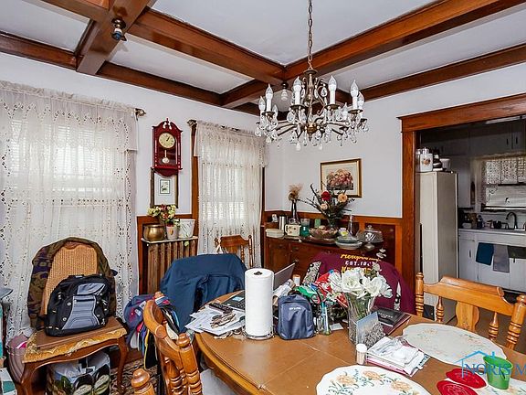3rd image of 2119 Elliott Ave