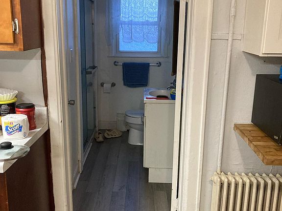 3rd image of 20 James St #1