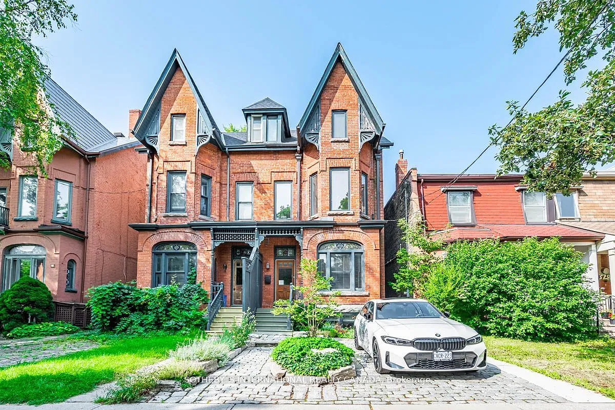 1 bed, $2,400 — Photo 1