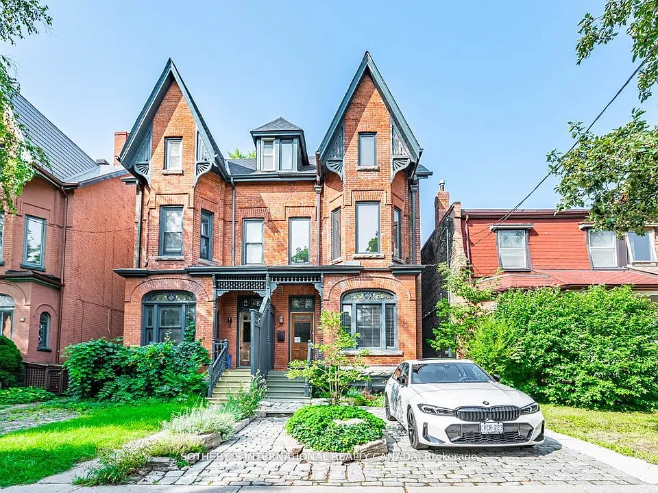 324 Markham St #1