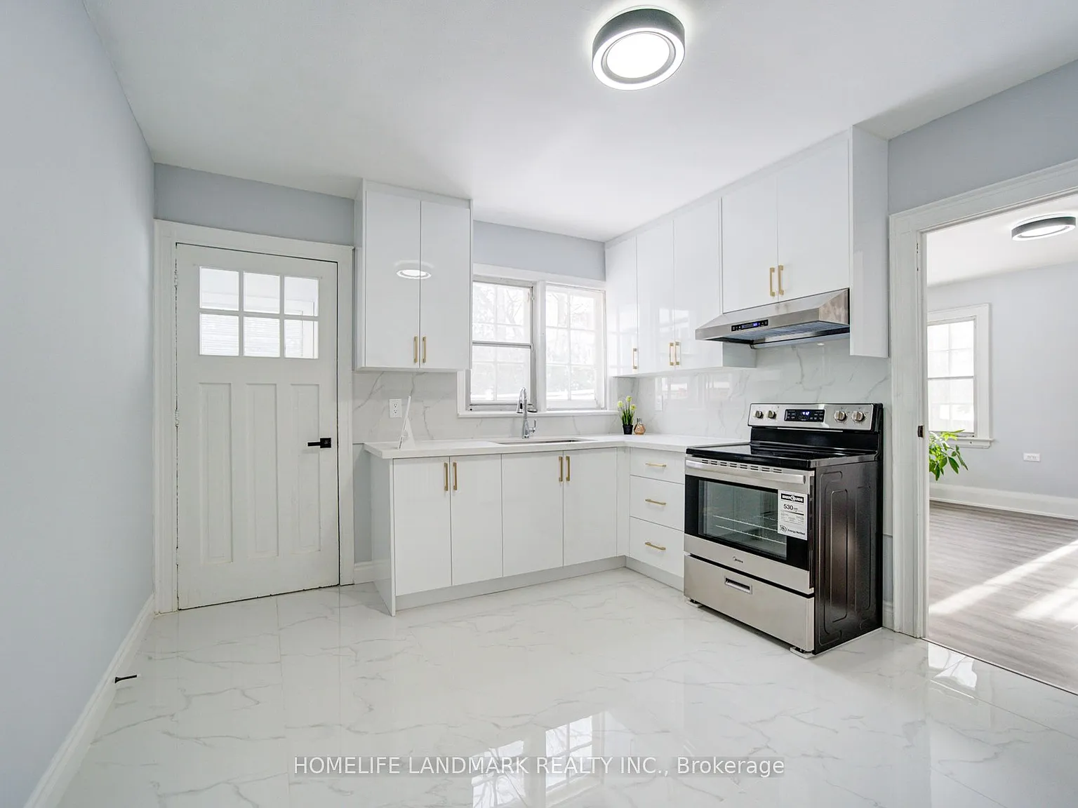 4 bed, $3,500 — Photo 2