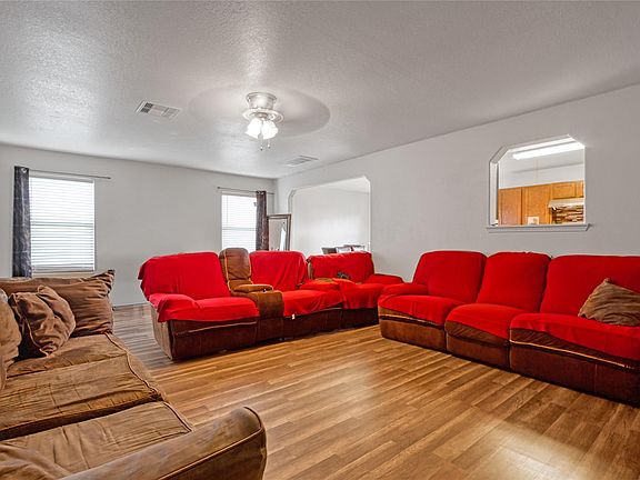 2nd image of 16435 Peyton Ridge Cir