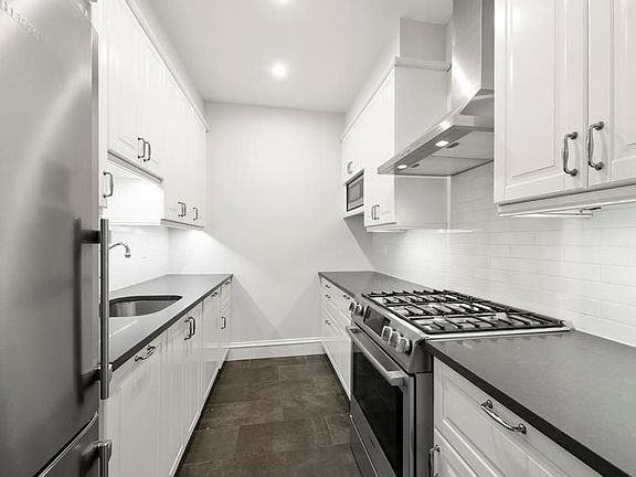 4th image of 19 W 10th St APT 6