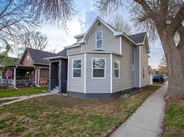 419 N Bellevue Ave, Hastings, NE 68901