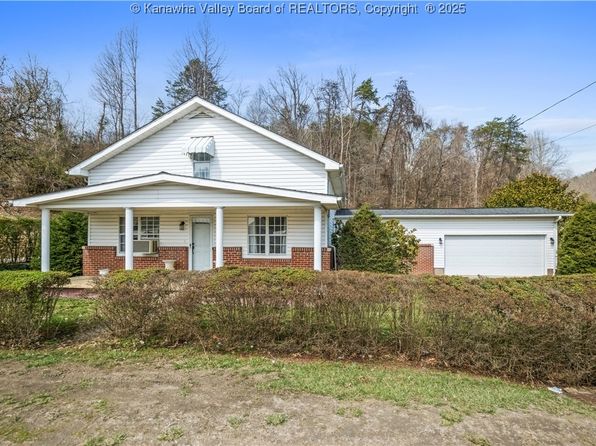 8300 Court Ave, Hamlin, WV 25523