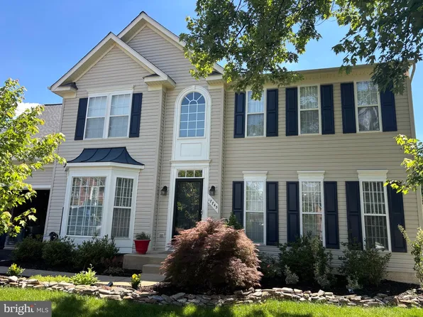 17745 Avenel Ln, Dumfries, VA 22026
