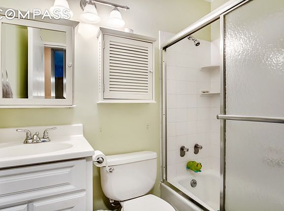 5th image of 1781 1st Ave #2H