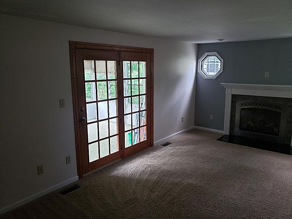 5th image of 5483 Honeyleaf Way