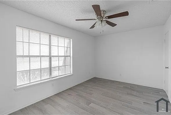 2201 N Jackson Rd #31M — Photo 9