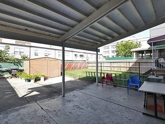 Sold by Keller Williams Realty Landmark | media 18