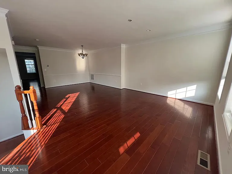42885 Edgegrove Heights Ter — Photo 5