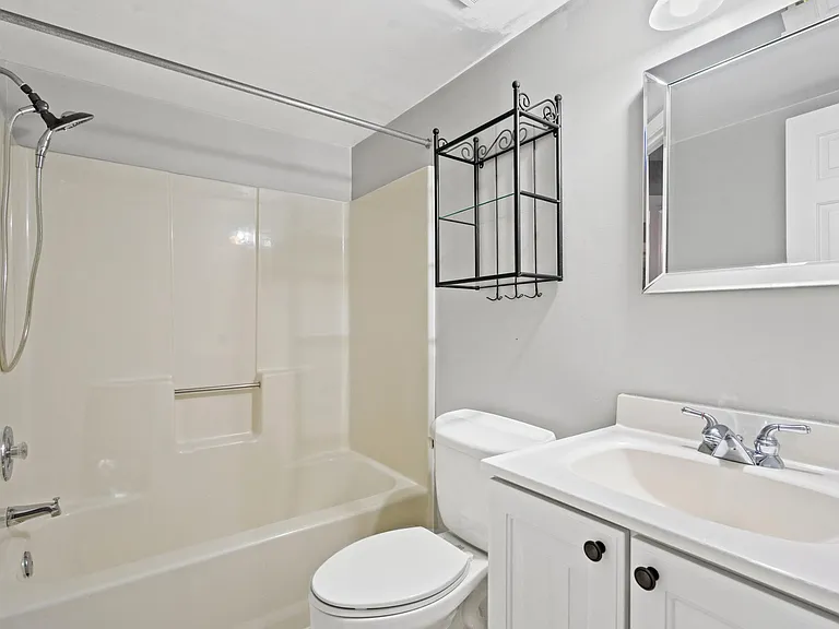 14022 Erie Ct — Photo 14