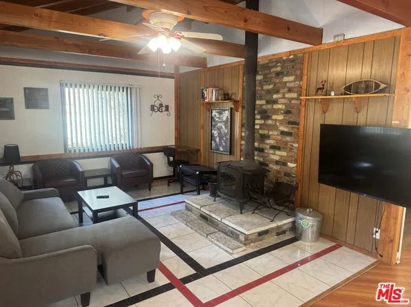 43336 Sheephorn Rd, Big Bear Lake, CA 92315