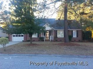 916 Flintwood Rd, Fayetteville, NC 28314