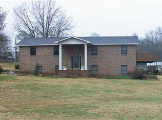 1366 Collins Ln, Huntland, TN 37345