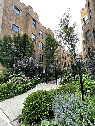 1210 W Jarvis Ave Photo 1