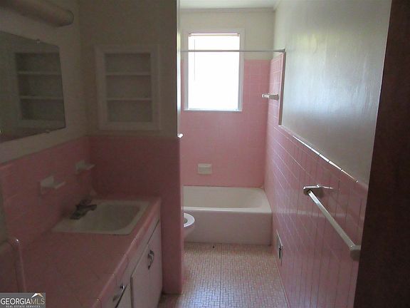 5th image of 125 Lanier Dr