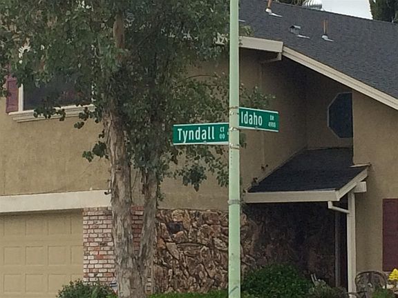 5th image of 22 Tyndall Ct