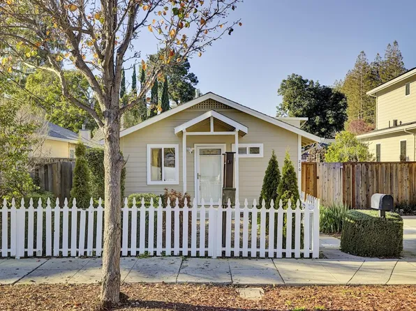 216 Mountain View Ave, Mountain View, CA 94041