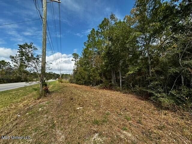 2nd image of Pointe Aux Chenes Rd