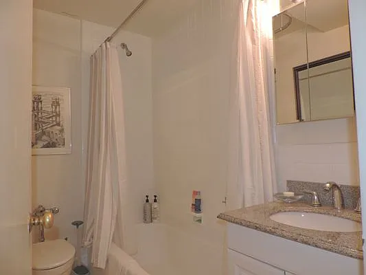 Rented by essential NEW YORK Real Estate | media 9