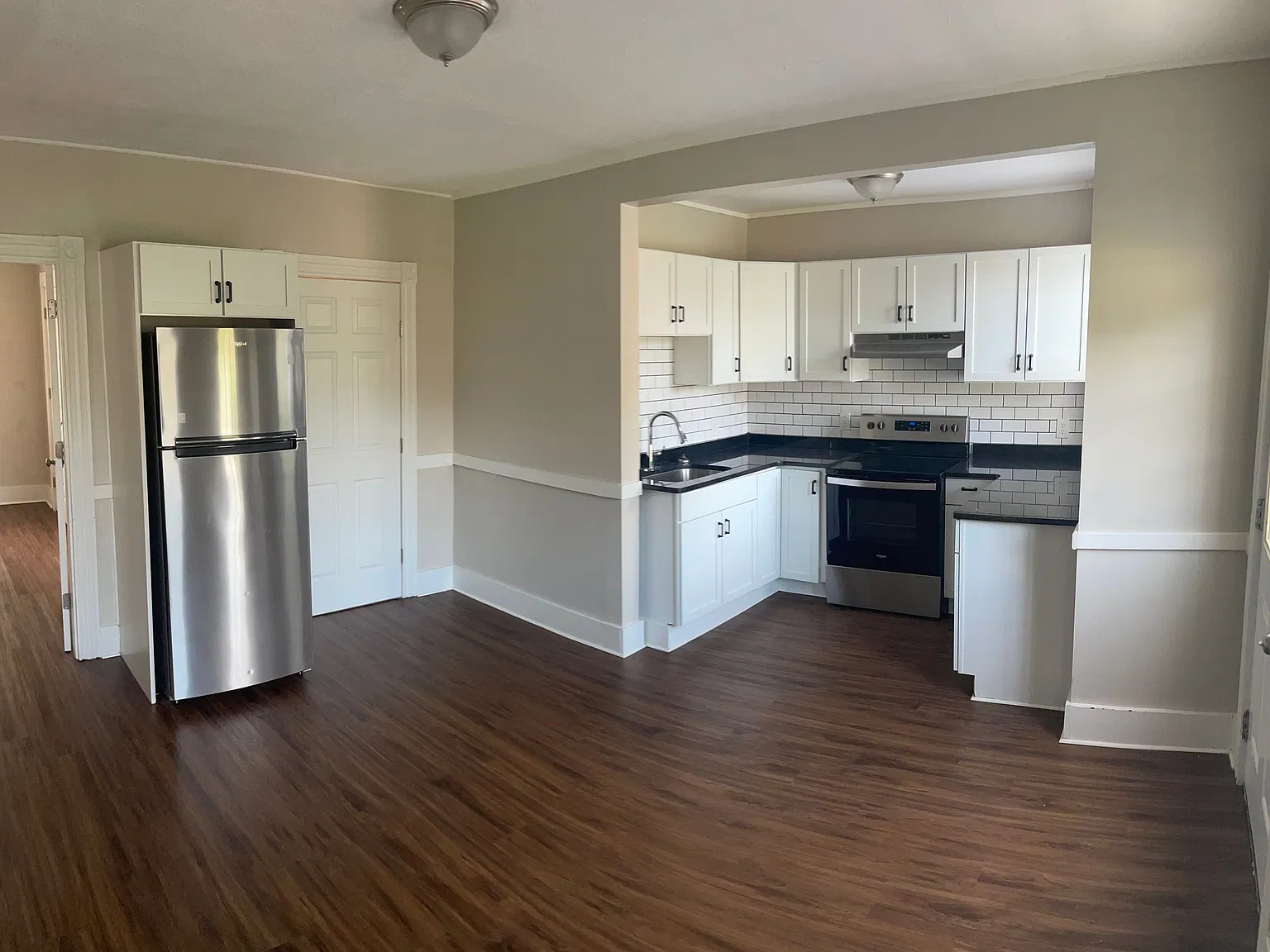 2 bed, 1235 sqft, $2,300 — Photo 3