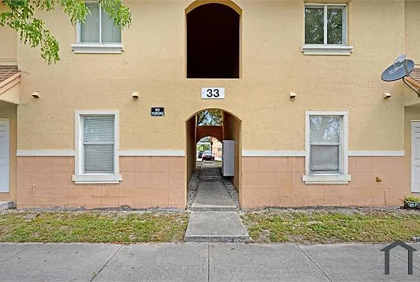 33 E 20th St #205 — Photo 4