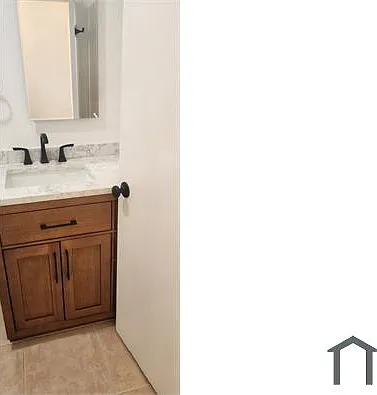 135 W 51st St — Photo 14