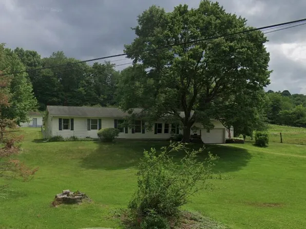 9694 Fallsburg Rd NE, Newark, OH 43055