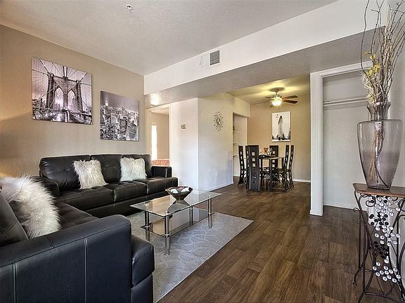 Hacienda Hills living area