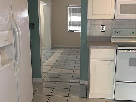 5th image of 9505 N Highland Ave