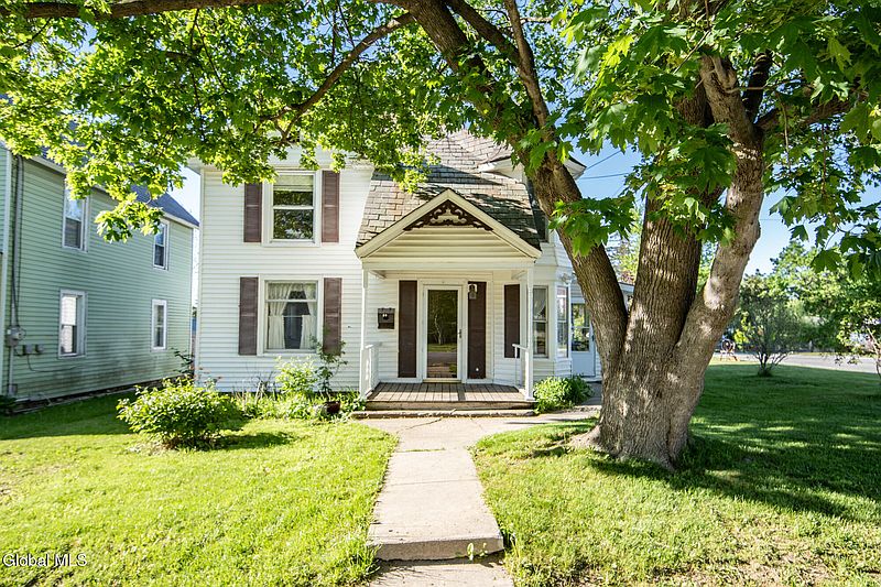2nd image of 309 Alexandria Avenue