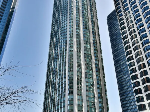 195 N Harbor Dr APT 2308, Chicago, IL 60601