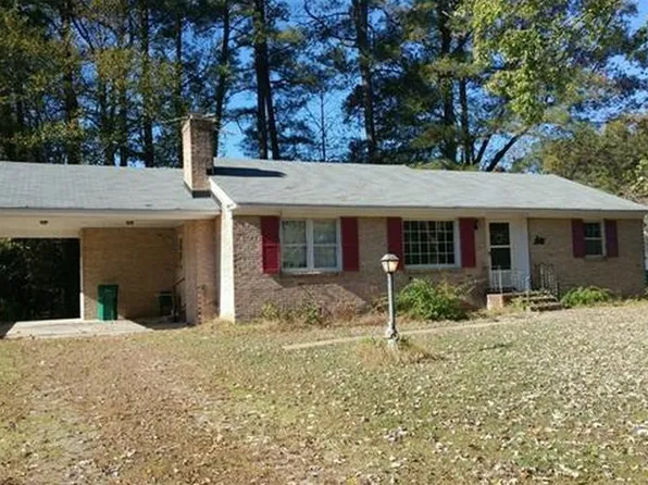 318 Jasper Ln, Waverly, VA 23890