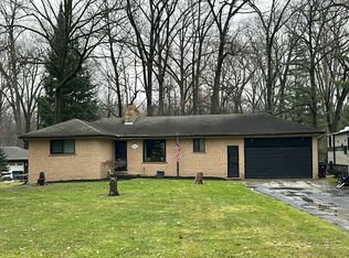 8008 Ravine Dr, Westland, MI 48185