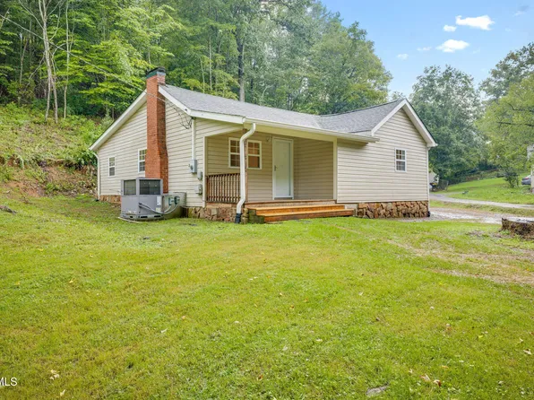 1300 Saratoga Rd, Kingsport, TN 37660