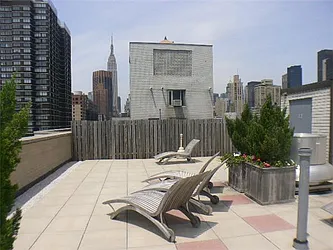 Rented by R New York