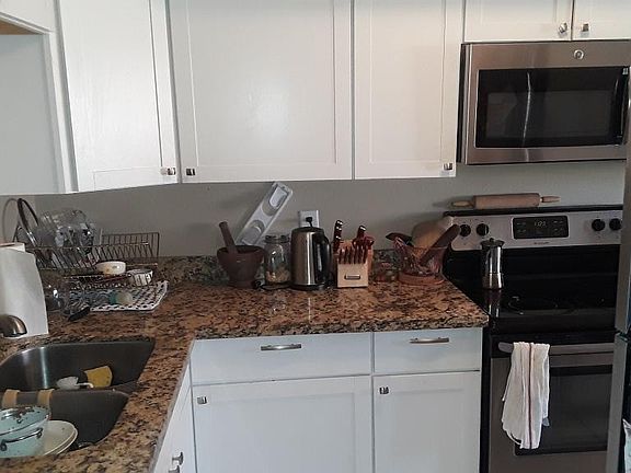 4th image of 6308 N 47th Ave