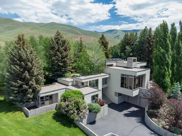101 Blue Grouse Rd, Sun Valley, ID 83353