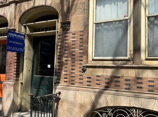 1105 Spruce St APT 2R, Philadelphia, PA