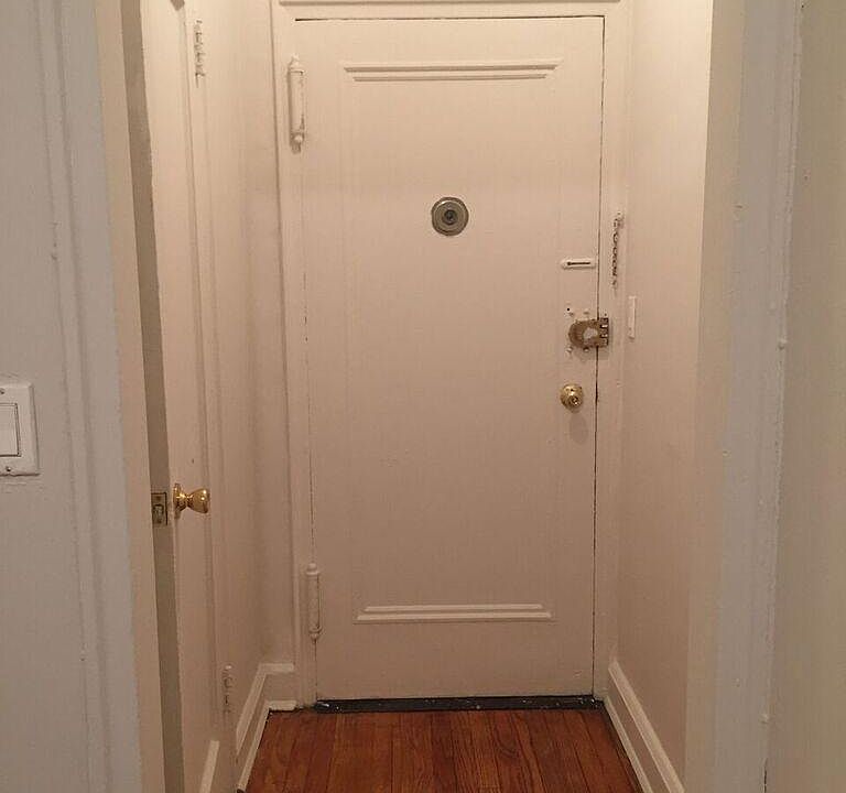 1st image of 615 Larchmont Acres APT C